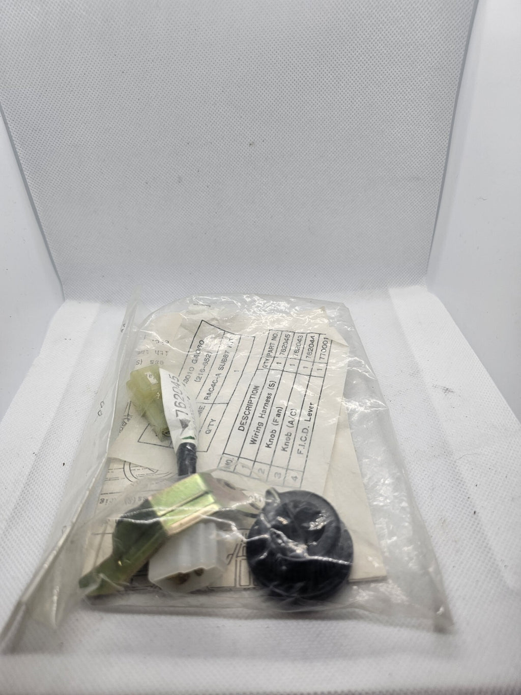 SA297004 Subaru Genuine Part - Air Conditioner Switch for L Series G3010ga060