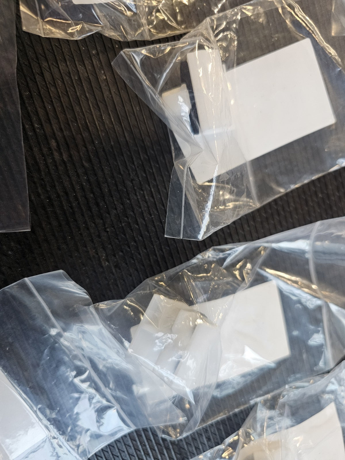 15x GENUINE Subaru Brumby Rear Tray Tailgate Moulding Clips NEW