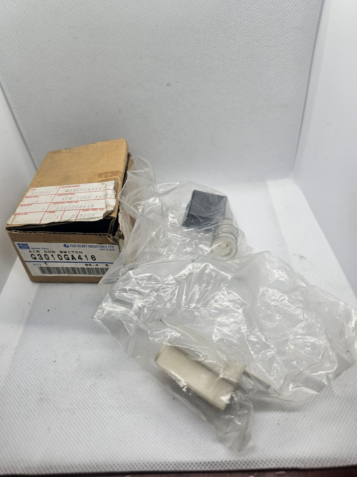 G3010GA416 - Subaru Genuine Part - Air Conditioner Switch for L Series