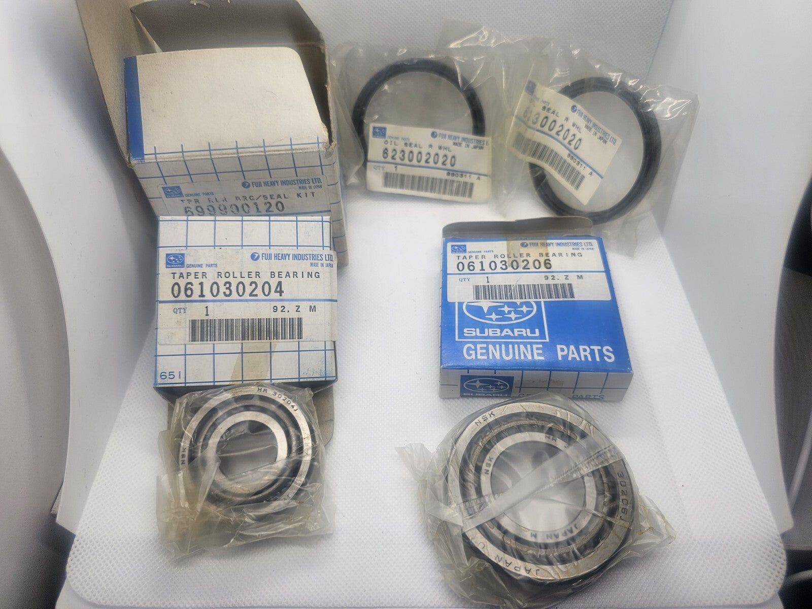 Genuine Subaru NOS P/N 699900120 - TPR RLR BRG/SEAL KIT - Brumby, 1600, 1800