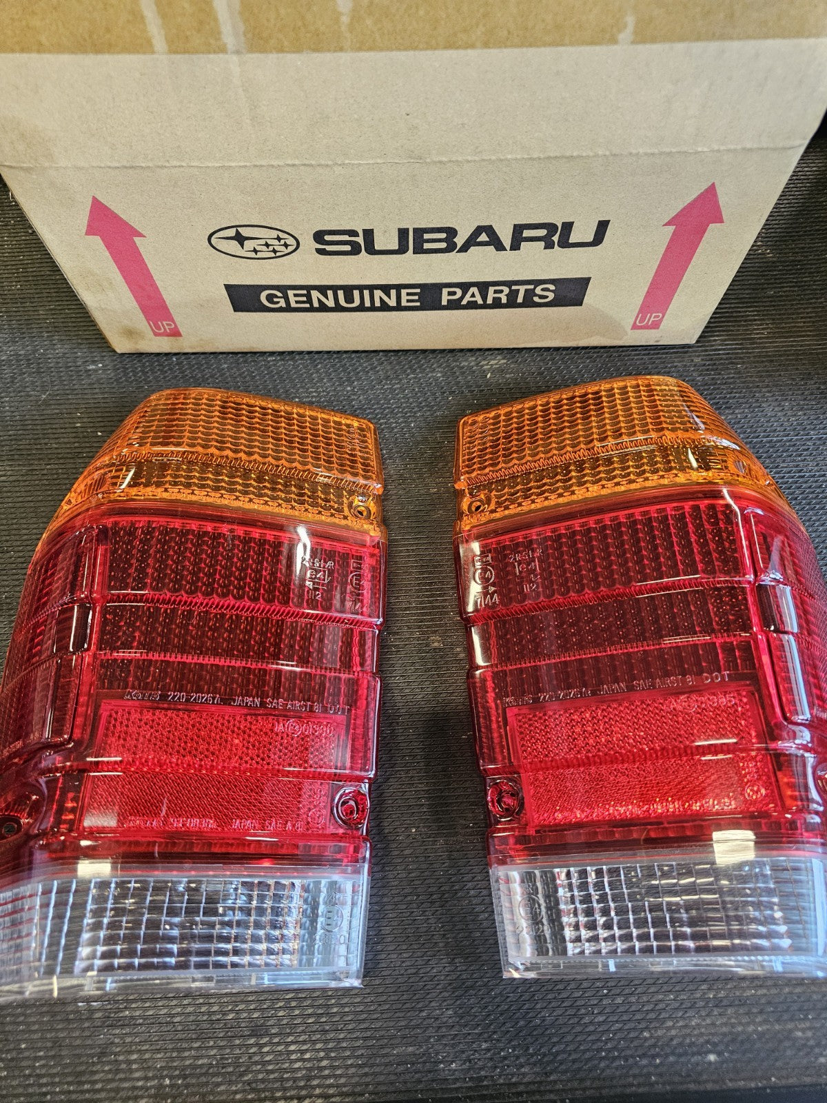 Pair Genuine Subaru Brumby Tail Light Lens (1xLH 1xRH) BRAND NEW