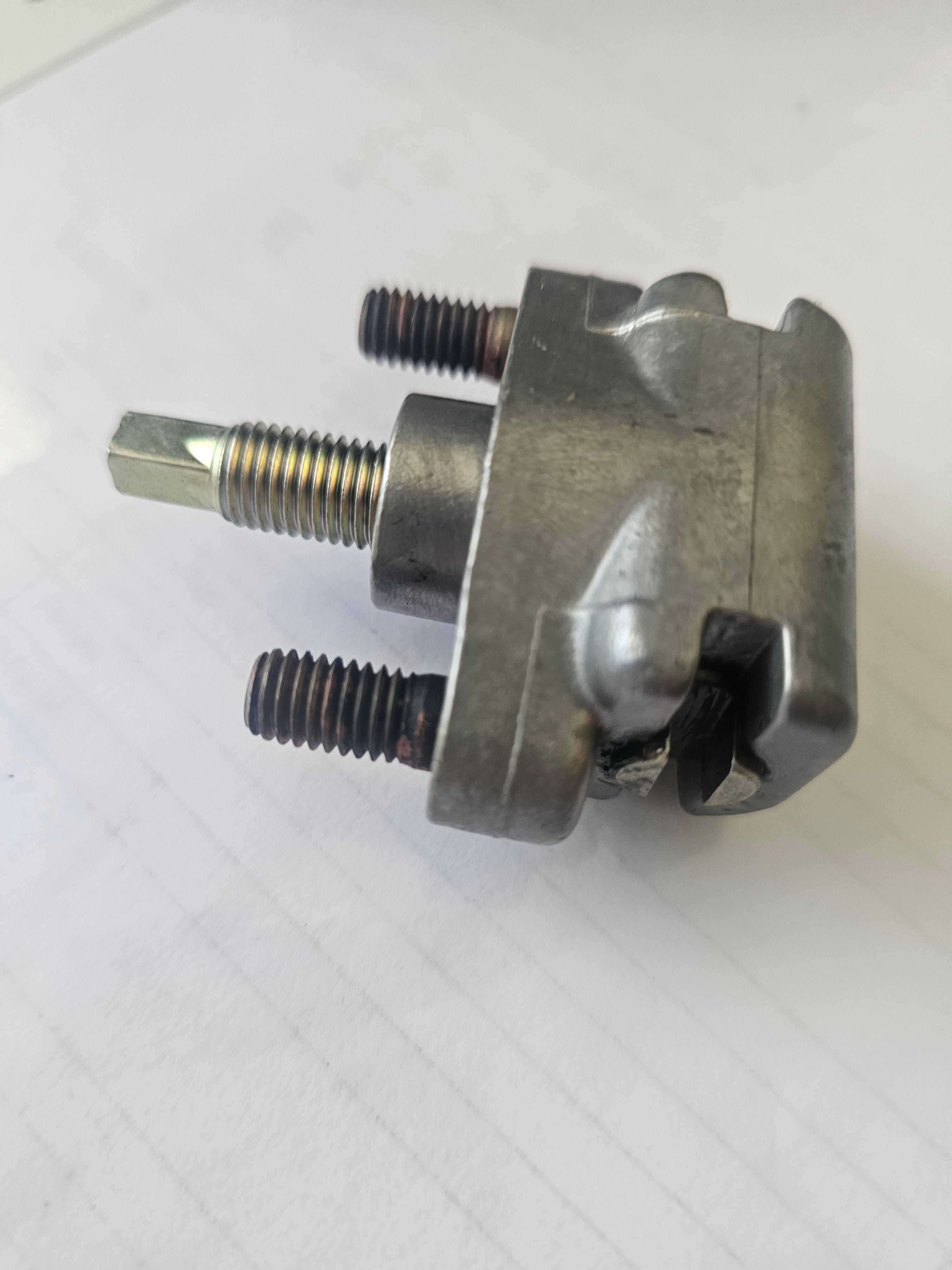 Adjusters rear brake shoe EA81 Brumby, Leone