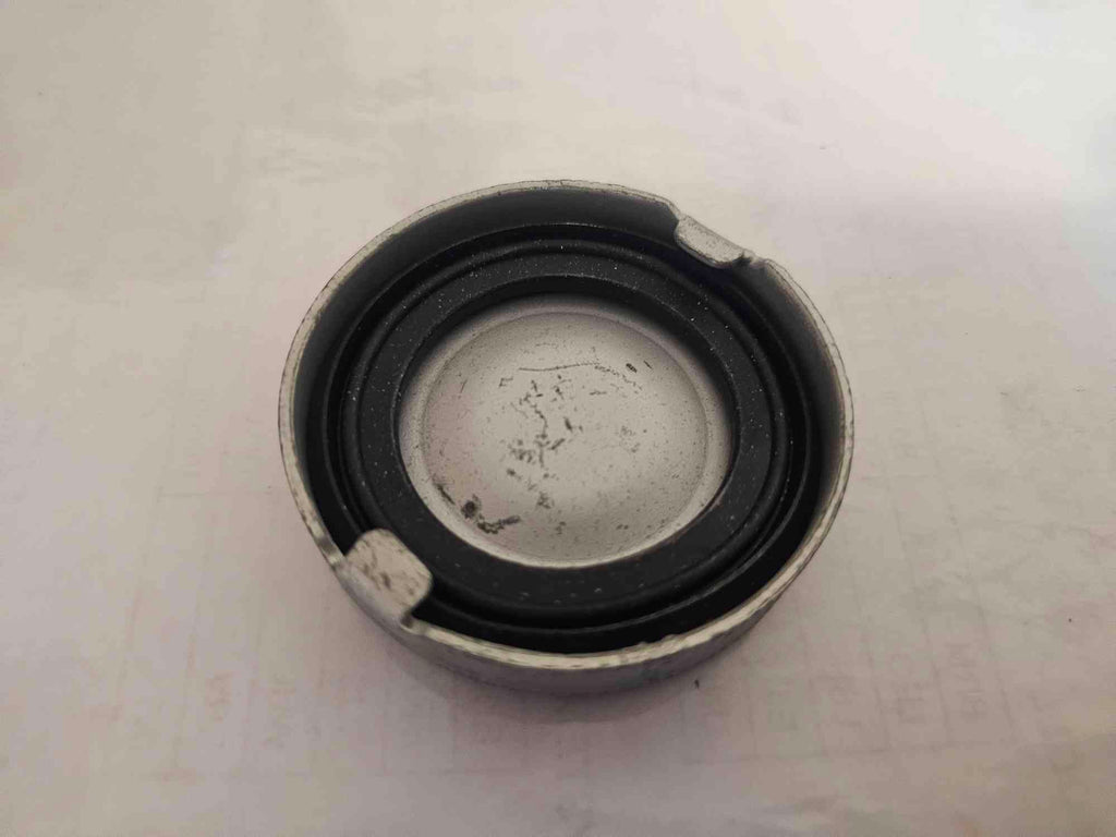 Genuine oil filler cap EA81, EA82