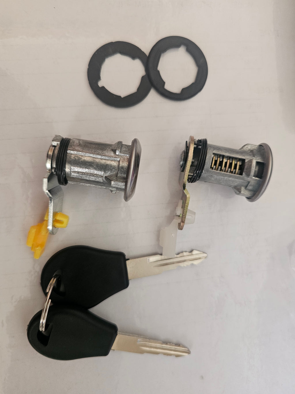 Door lock kit EA81