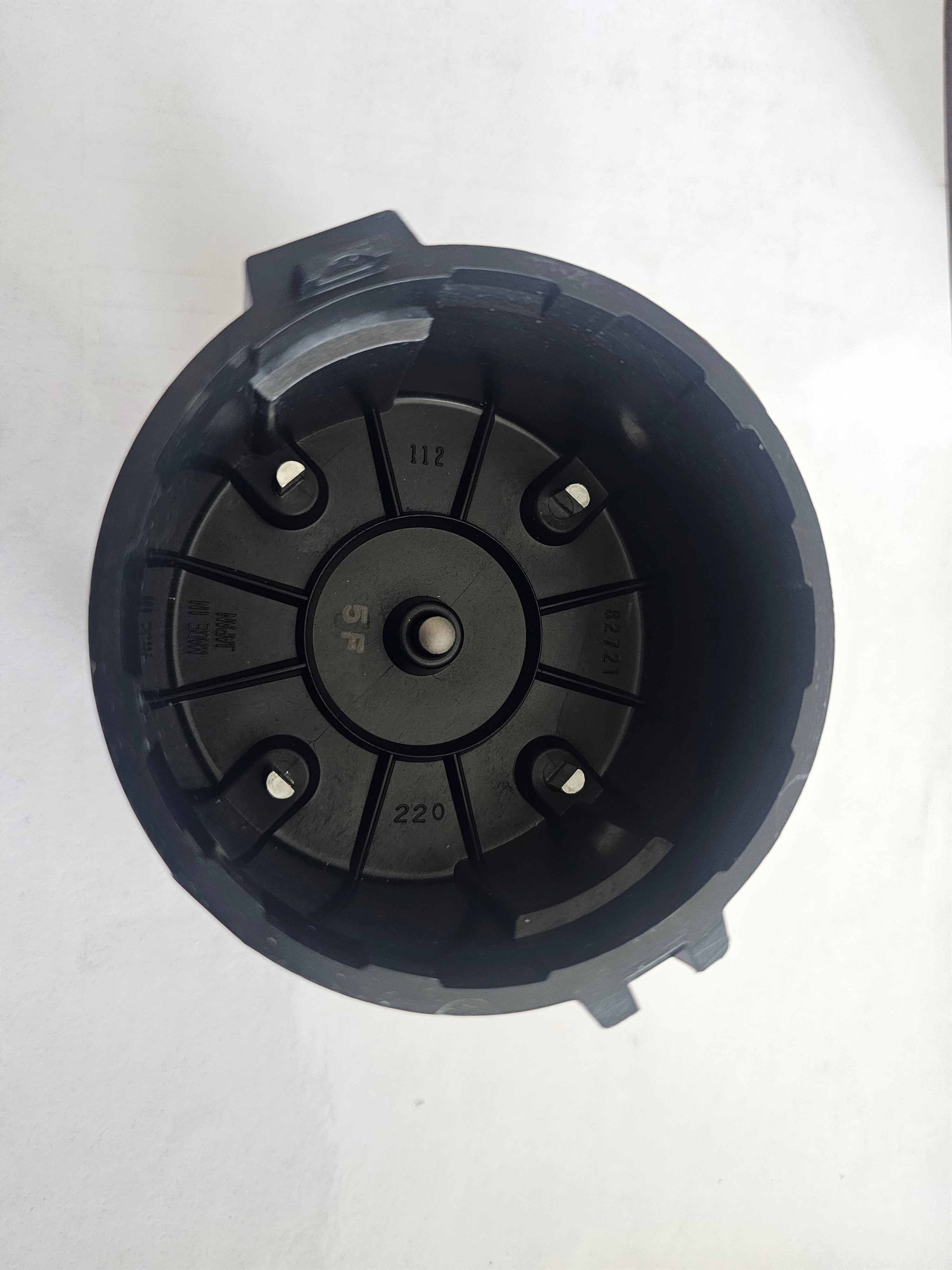 Distributor cap EA81